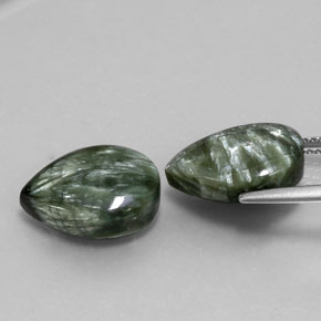 Serafinite naturale verde da 9,45 ct, taglio a pera, opaco