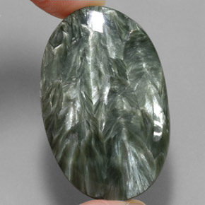 Serafinito Verde naturale da 51.91 ct, Taglio ovale, Opaco