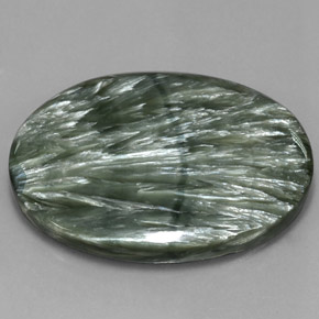 Serafinite naturale verde da 54,90 ct, taglio ovale, opaco
