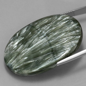 Serafinite naturale verde da 54,90 ct, taglio ovale, opaco