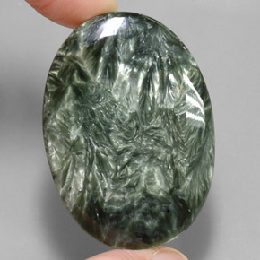 Serafinito Verde naturale da 55.55 ct, Taglio ovale, Opaco