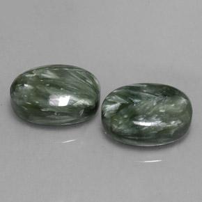 Serafinite naturale verde da 12,97 ct, taglio ovale, opaco