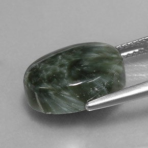 Serafinite naturale verde da 7,19 ct, taglio ovale, opaco