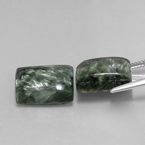 Serafinite naturale verde da 17,39 ct, baguette, opaco