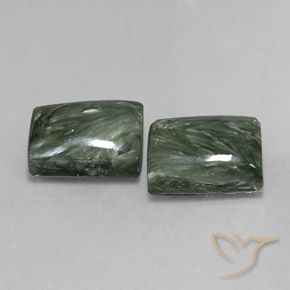 Gemme di Serafinito Verde terroso naturale da 16.22 ct, Taglio a baguette, Opaco