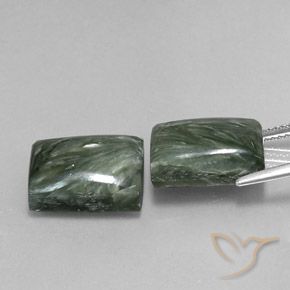 Gemme di Serafinito Verde terroso naturale da 16.22 ct, Taglio a baguette, Opaco
