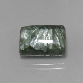 Serafinite naturale verde da 8,45 ct, baguette, opaco