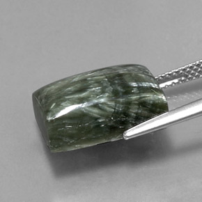 Serafinite naturale verde da 9,33 ct, baguette, opaco