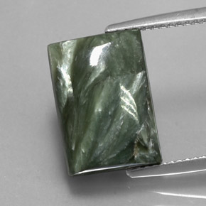 Serafinite naturale verde da 8,45 ct, baguette, opaco