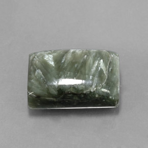 Serafinite naturale verde da 7,63 ct, baguette, opaco