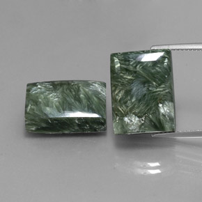Serafinite naturale verde da  ct, baguette, opaco