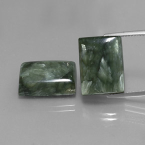 Serafinite naturale verde da  ct, baguette, opaco