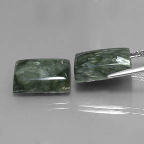 Serafinite naturale verde da  ct, baguette, opaco