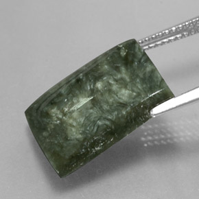 Serafinite naturale verde da 9,39 ct, baguette, opaco