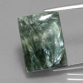 Serafinite naturale verde da 10,42 ct, baguette, opaco