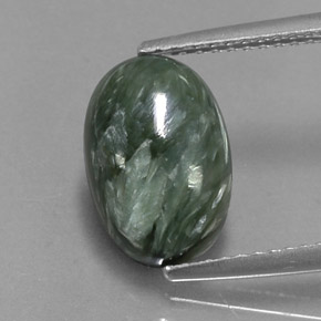 Serafinite naturale verde da 3,12 ct, taglio ovale, opaco