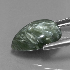 Serafinito Verde naturale da 3.93 ct, Forma a pera, Opaco