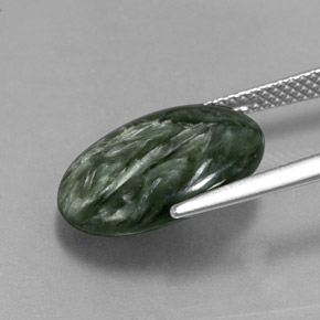 Serafinite naturale verde da 6,39 ct, taglio ovale, opaco