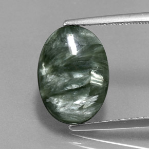 Serafinite naturale verde da 5,38 ct, taglio ovale, opaco