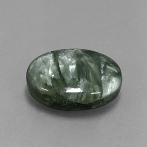 Serafinite naturale verde da 5,38 ct, taglio ovale, opaco