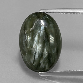 Serafinite naturale verde da 5,60 ct, taglio ovale, opaco