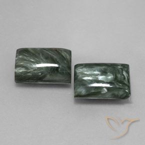 Gemme di Serafinito Verde scuro naturale da 14.67 ct, Taglio a baguette, Opaco