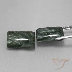 Gemme di Serafinito Verde scuro naturale da 14.67 ct, Taglio a baguette, Opaco