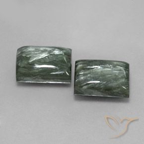 Gemme di Serafinito Verde medio naturale da 15.99 ct, Taglio a baguette, Opaco