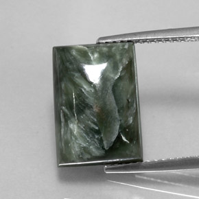Serafinite naturale verde da 7,16 ct, baguette, opaco