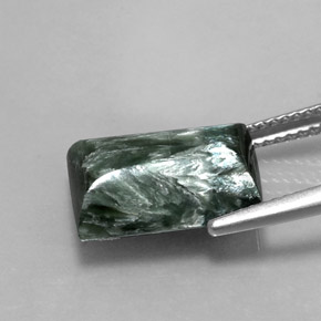 Serafinite naturale verde da 5,60 ct, baguette, opaco