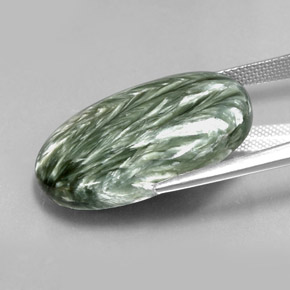 Serafinito Verde naturale da 23.76 ct, Taglio ovale, Opaco