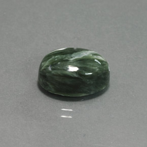 Serafinito Verde naturale da 6.90 ct, Taglio ovale, Opaco