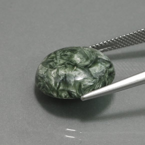 Serafinite naturale verde da 9,92 ct, taglio rotondo, opaco