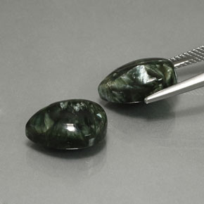 Serafinite naturale verde da 11,57 ct, taglio a pera, opaco