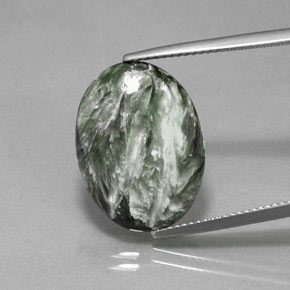 Serafinite naturale verde da 9,28 ct, taglio ovale, opaco