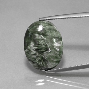 Serafinite naturale verde da 8,99 ct, taglio ovale, opaco