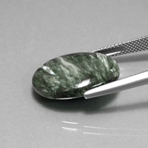 Serafinite naturale verde da 11,21 ct, taglio ovale, opaco
