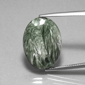 Serafinite naturale verde da 10,82 ct, taglio ovale, opaco