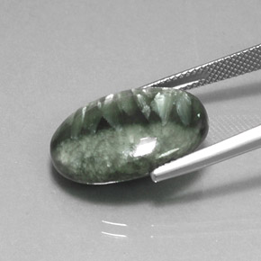 Serafinite naturale verde da 12,26 ct, taglio ovale, opaco