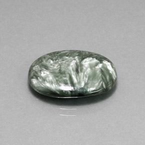 Serafinite naturale verde da 8,72 ct, taglio ovale, opaco