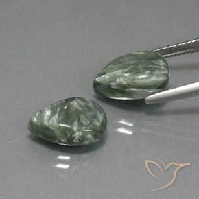 Gemme di Serafinito Verde medio naturale da 10.07 ct, Forma a pera, Opaco