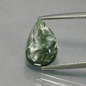 Serafinite naturale verde da 4,70 ct, taglio a pera, opaco