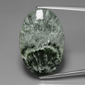 Serafinite naturale verde da 25,77 ct, taglio ovale, opaco
