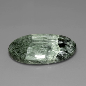 Serafinito Verde naturale da 30.14 ct, Taglio ovale, Opaco