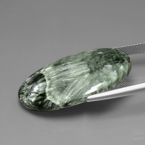 Serafinito Verde naturale da 30.14 ct, Taglio ovale, Opaco