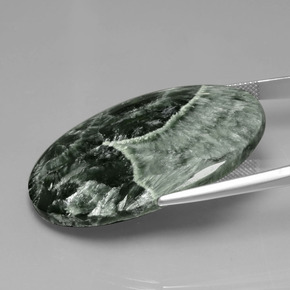 Serafinito Verde naturale da 45.44 ct, Taglio ovale, Opaco