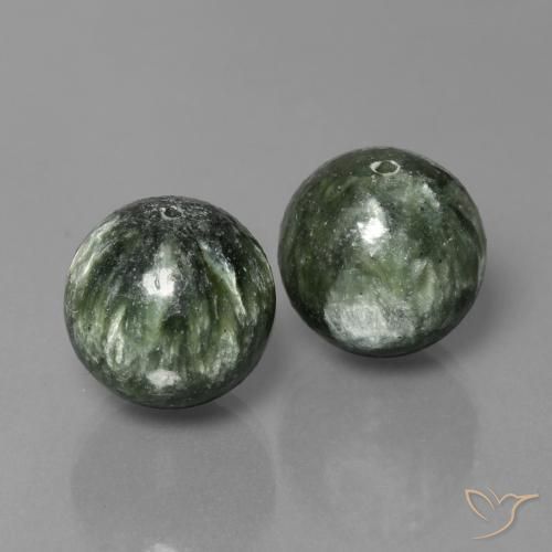 Gemme di Serafinito Verde medio naturale da 38.66 ct, Sfera, Opaco