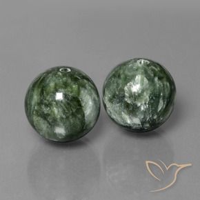 Gemme di Serafinito Verde grigiastro naturale da 36.86 ct, Sfera, Opaco