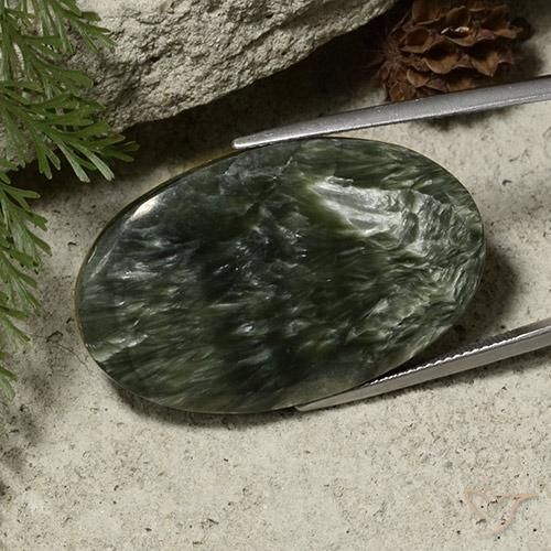Serafinite naturale verde da 39,09 ct, taglio ovale, opaco