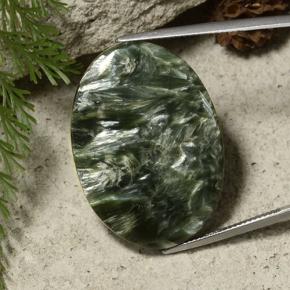 Serafinito Verde terroso naturale da 35.44 ct, Taglio ovale, Opaco